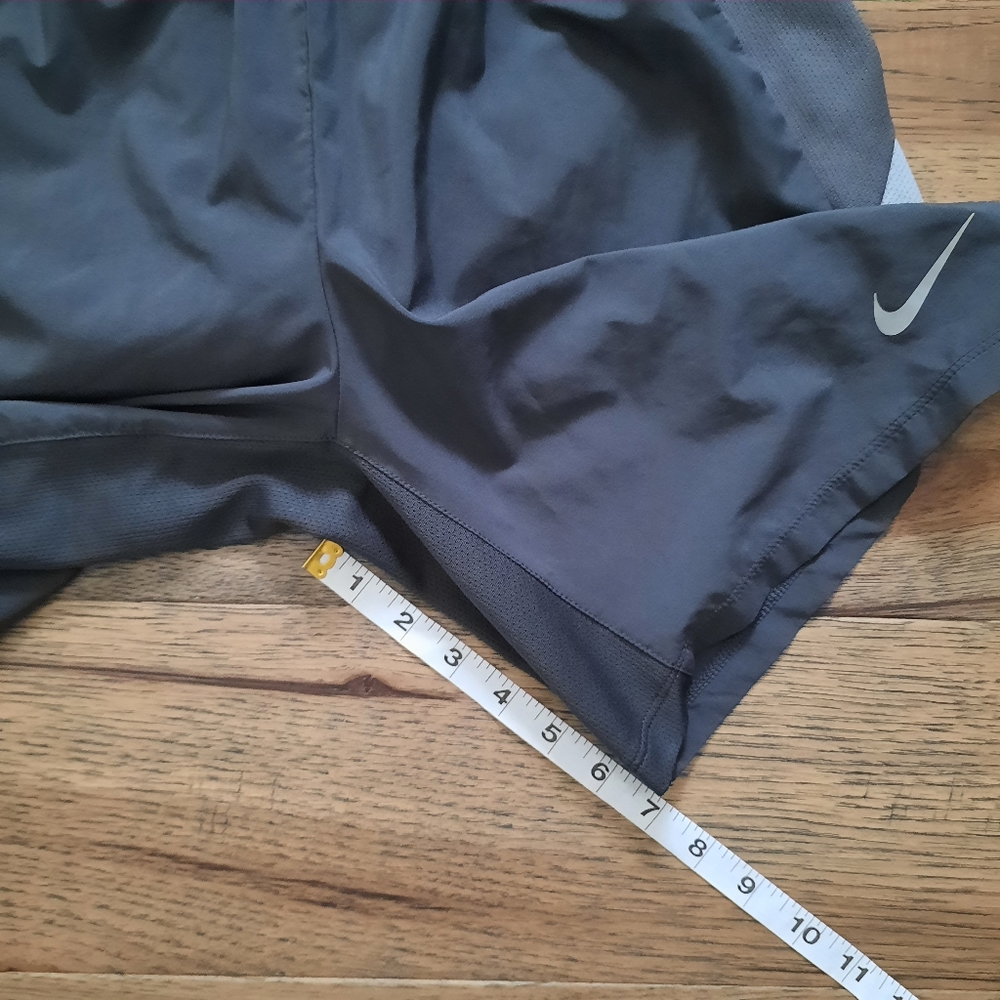Nike Dri-Fit Running Shorts - Picture 14 of 15
